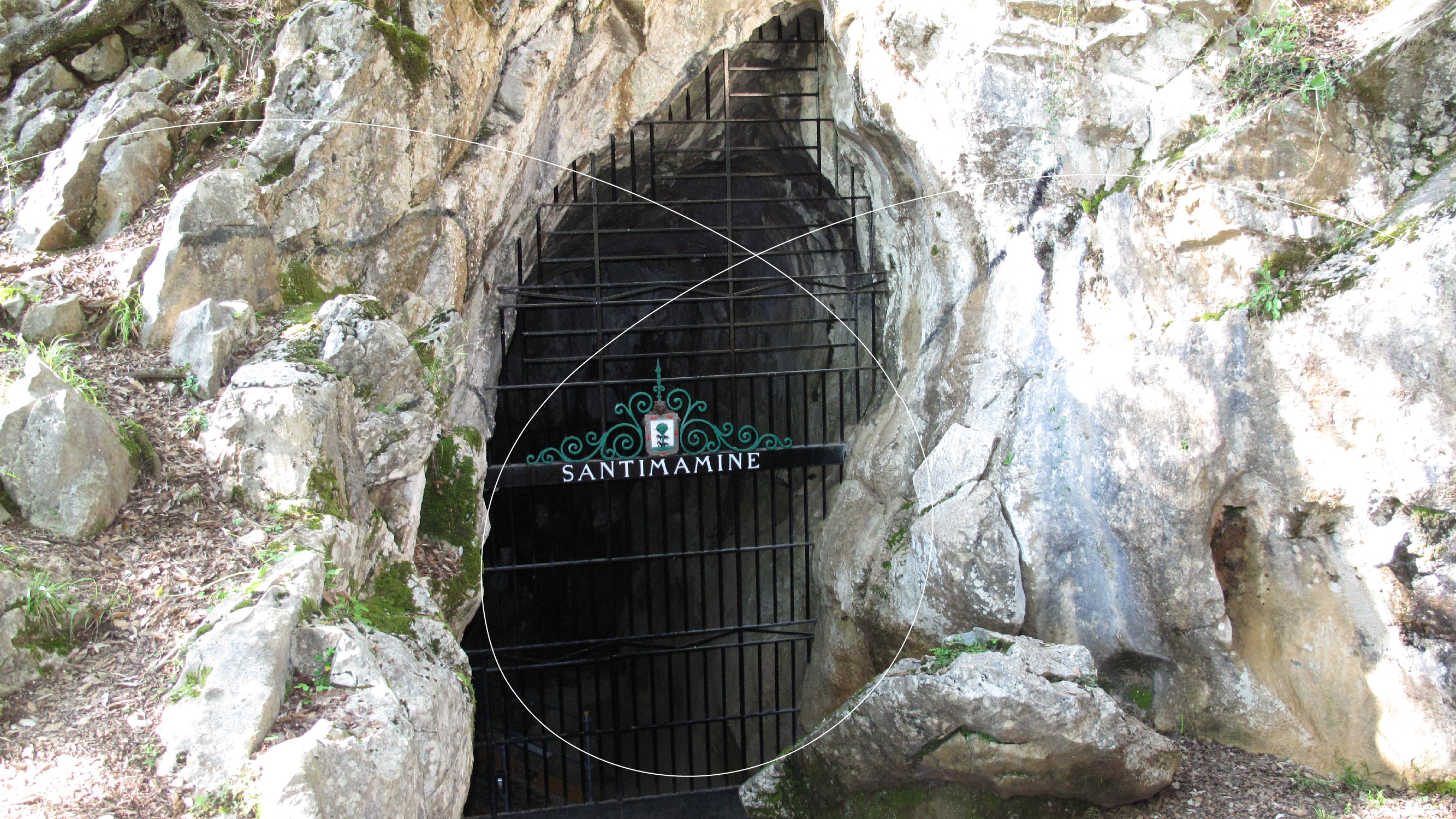 Cueva Santimamine
