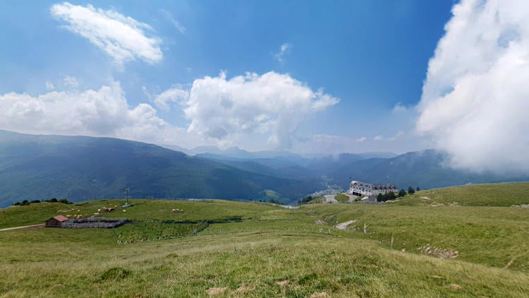 Mirador de Larra Belagua Gareth Powick | https://www.google.com/maps/contrib/114937328312617571885