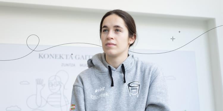 8 M dia internacional de la mujer- reivindicaciones en el deporte-lointek gernika guuk 8 de marzo 8 M dia internacional de la mujer- reivindicaciones en el deporte-lointek gernika guuk 8 de marzo