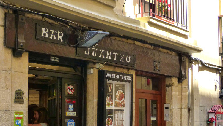 Juantxo taberna Juantiagues | https://www.flickr.com/photos/juantiagues/15282367401