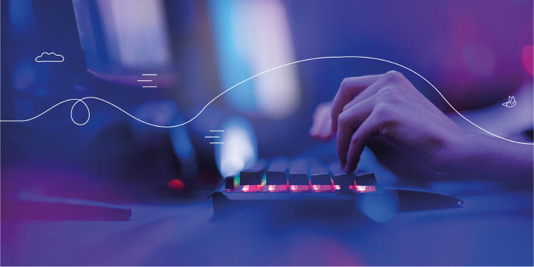 BLOG FEBRERO_digitalización02 pertsona-baten-eskuak-teklatua-erabiltzen