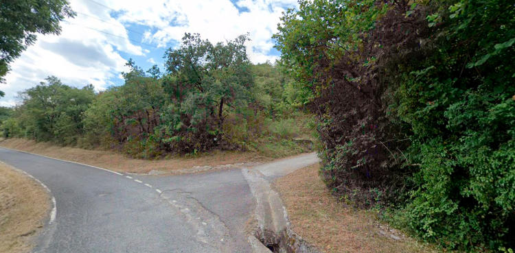 Entrada al parking de Tologorri Entrada al parking de Tologorri